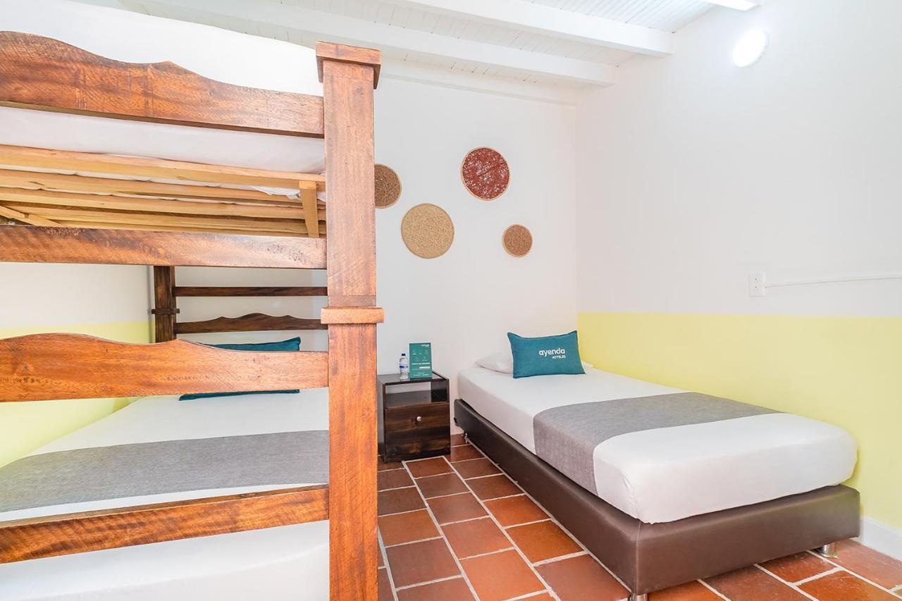 Casa De Pinos Hotel Bucaramanga Buitenkant foto