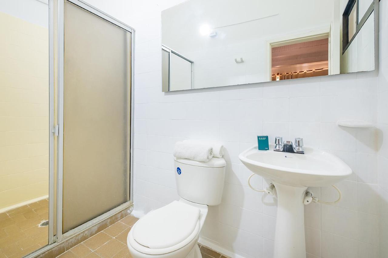 Casa De Pinos Hotel Bucaramanga Buitenkant foto