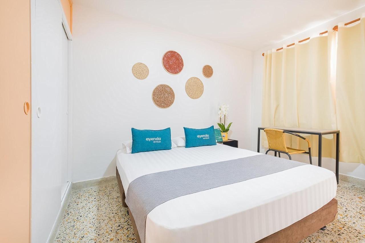 Casa De Pinos Hotel Bucaramanga Buitenkant foto