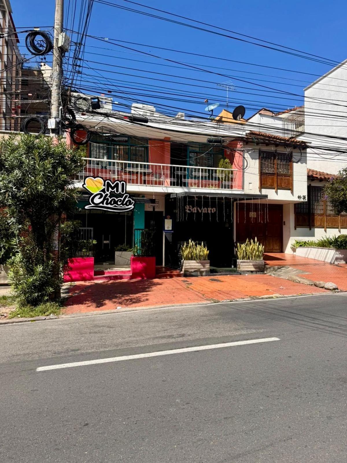 Casa De Pinos Hotel Bucaramanga Buitenkant foto